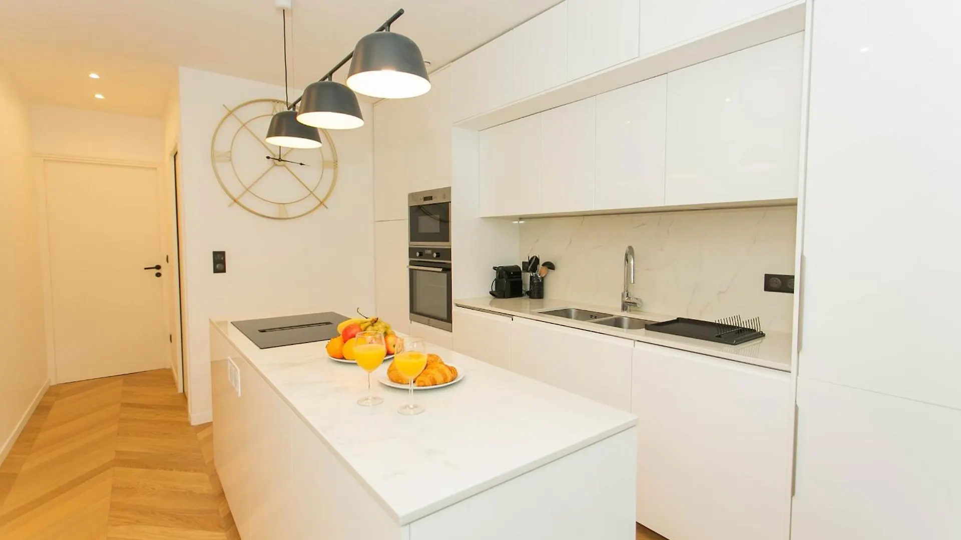 Cozy 2Br Near Champs-Elysees Paris